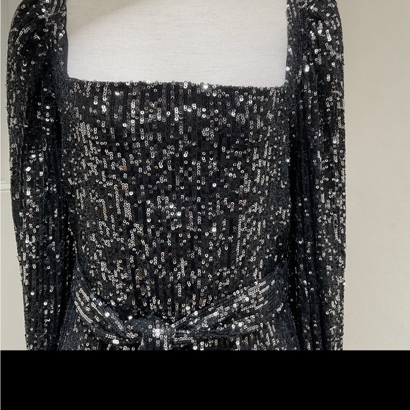 ZARA Black sequined balloon sleeves mini dress - Picture 4 of 9
